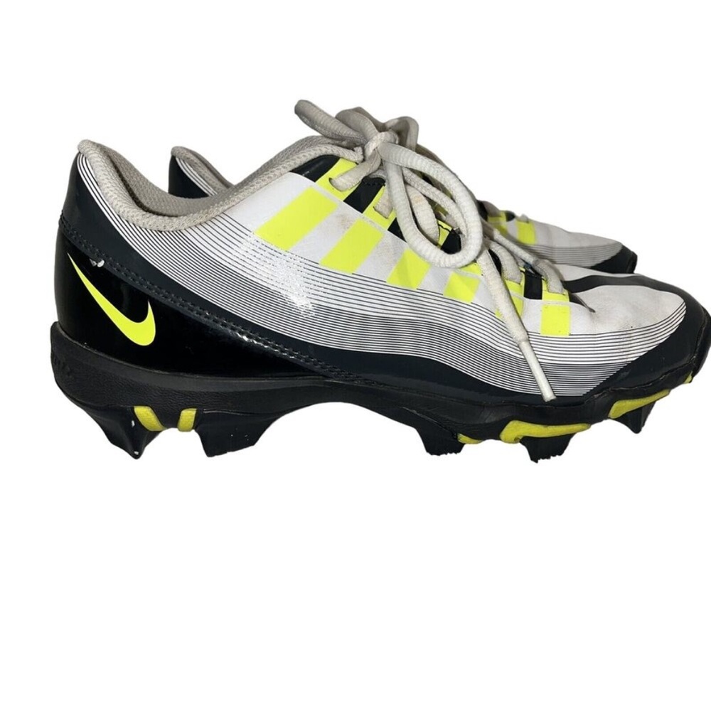Nike Black and Yellow Vapor Athletic Cleats size 5 Youth